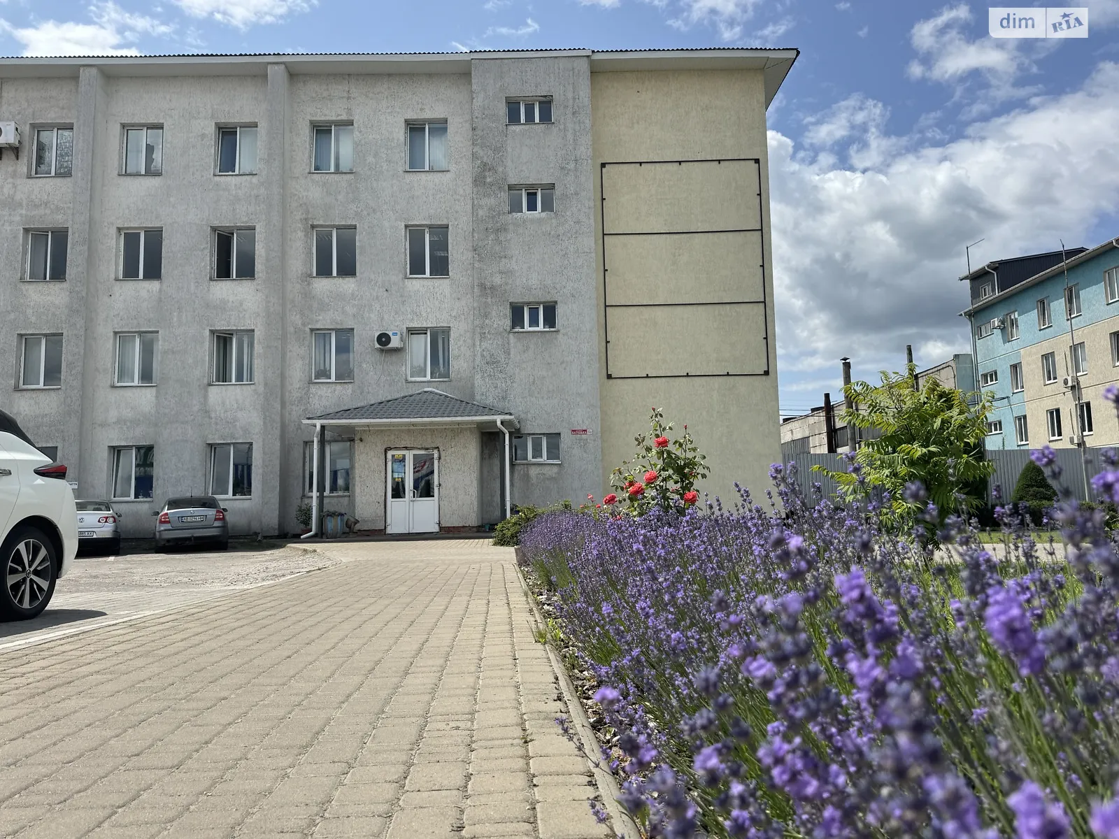 Сдается в аренду офис 57 кв. м в бизнес-центре, цена: 5000 грн - фото 1