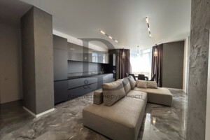 Довгострокова оренда квартири, Київ, р‑н. Печерський, ст.м. Звіринецька(Дружби народів), Андрія Верхогляда (Драгомирова) вулиця, буд. 14А