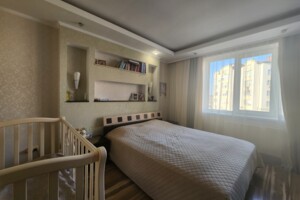 Продаж квартири, Івано-Франківськ, р‑н. Каскад, Симоненка Василя вулиця