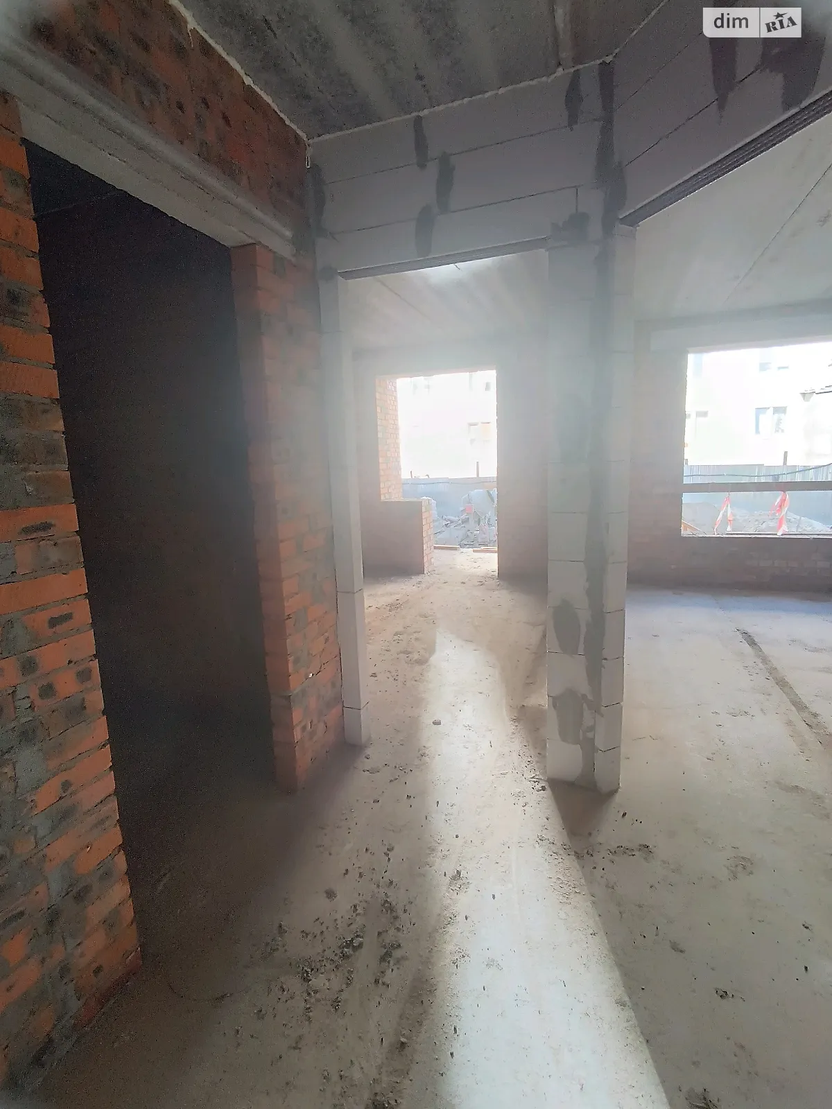 Продается 1-комнатная квартира 39 кв. м в Хмельницком, ул. Коновальца Евгения, 1 - фото 1