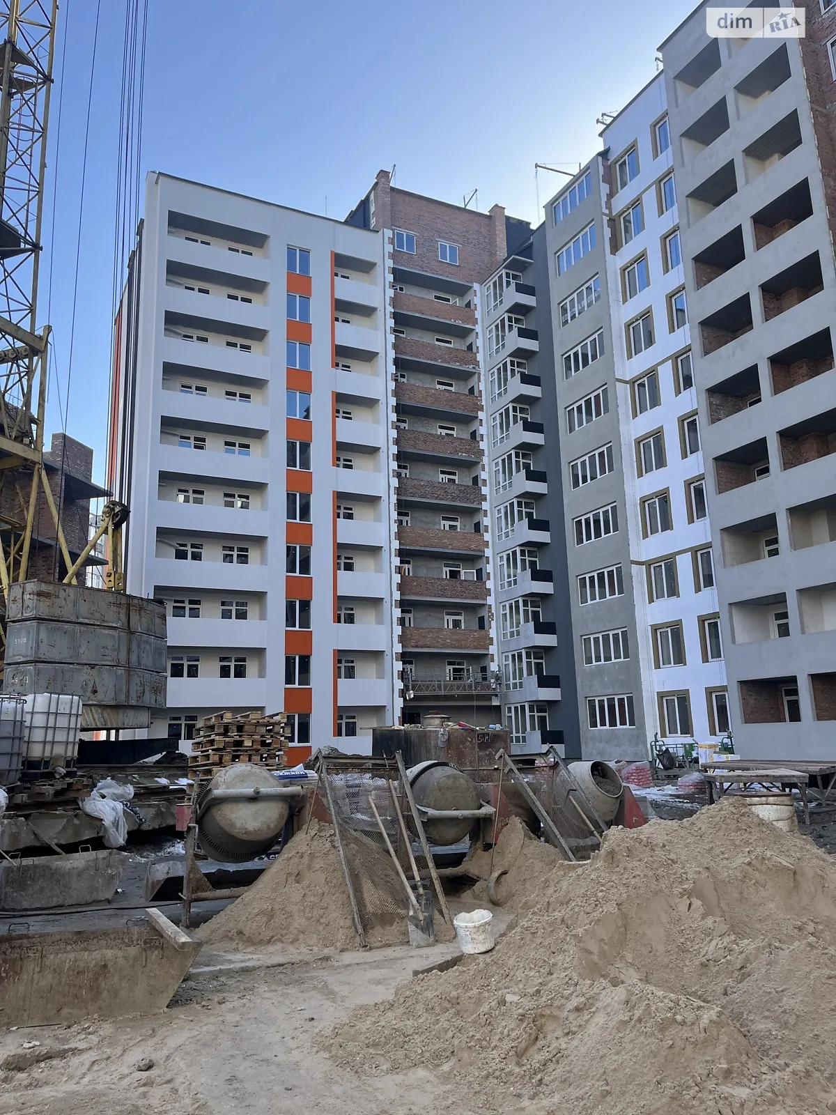 Продается 1-комнатная квартира 46 кв. м в Хмельницком, ул. Институтская, 6/1А - фото 1