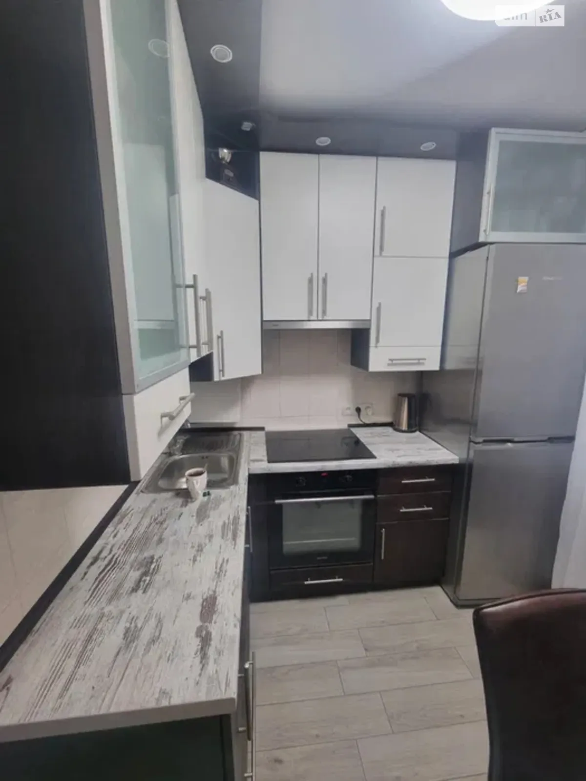 Продается 3-комнатная квартира 63 кв. м в Дунаевцах, ул. Київська, 20 - фото 1