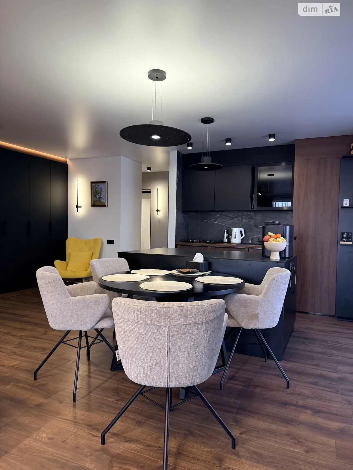 Продается 4-комнатная квартира 176 кв. м в Хмельницком, просп. Мира, 63В - фото 1