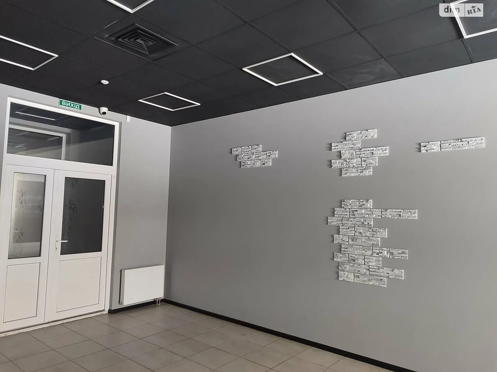 Здається в оренду приміщення вільного призначення 63.2 кв. м в 18-поверховій будівлі, цена: 550 $ - фото 1