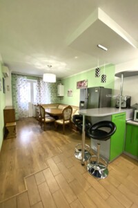 Довгострокова оренда квартири, Полтава, р‑н. Київський, Соборності (Жовтнева) вулиця