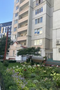 Сниму квартиру в Вышгороде долгосрочно