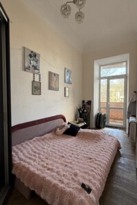 Продаж квартири, Одеса, р‑н. Приморський, Садова вулиця, буд. 5