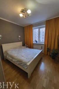 Продаж квартири, Луцьк, р‑н. Гуща, Відродження проспект