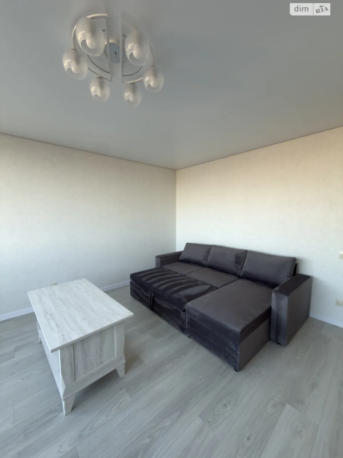 Сдается в аренду 1-комнатная квартира 50 кв. м в Хмельницком, ул. Героев Национальной гвардии Украины(Строителей), 5/2 - фото 1