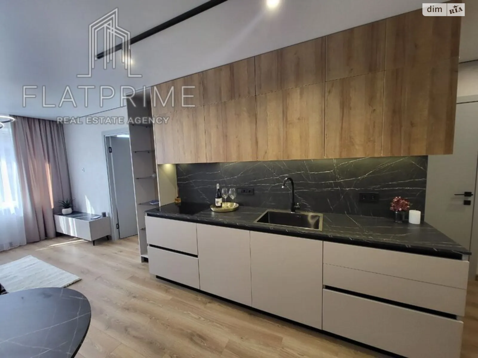 Продается 1-комнатная квартира 41 кв. м в Новоселках, ул. Озерная, 27А - фото 1