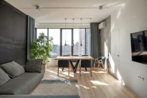 Продажа квартиры, Киев, р‑н. Саперное Поле, ст.м. Дворец Украина, Коновальца Евгения улица, дом 26А