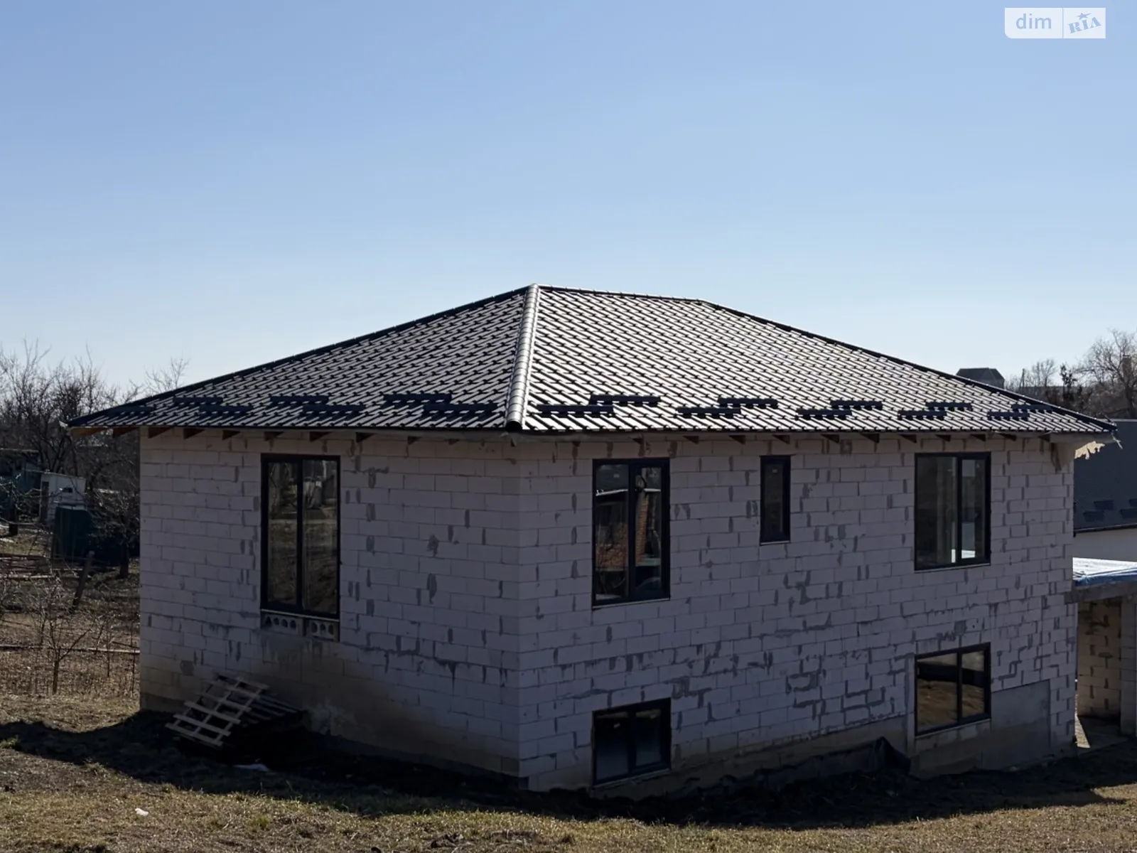 Продается дом на 2 этажа 173 кв. м с гаражом, цена: 62499 $ - фото 1