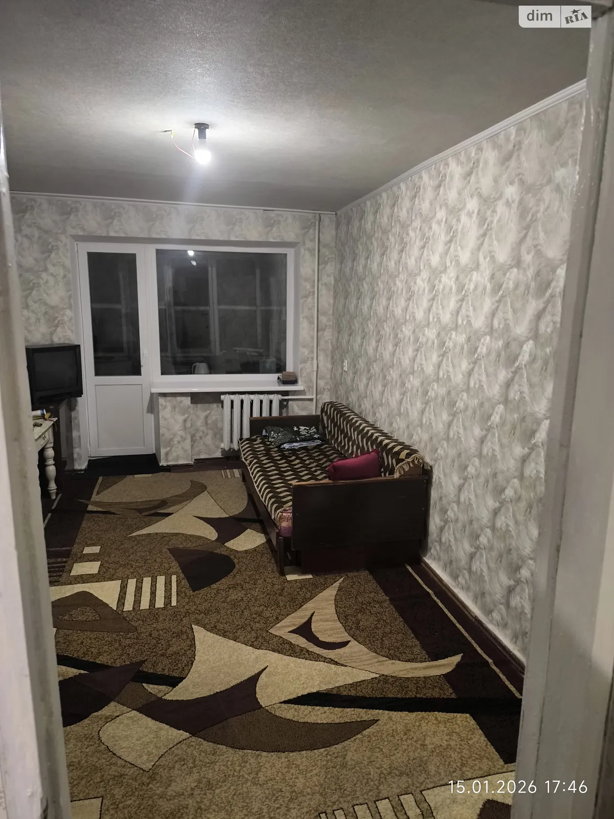 Продается 3-комнатная квартира 51 кв. м в Изюме, ул. Соборная, 50 - фото 1