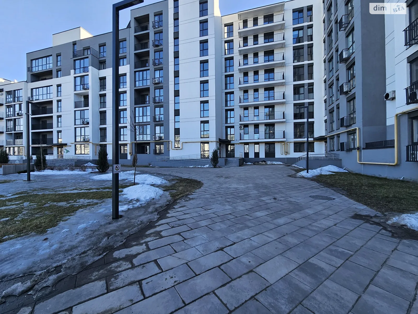 Продается 1-комнатная квартира 51 кв. м в Черкассах, цена: 52000 € - фото 1