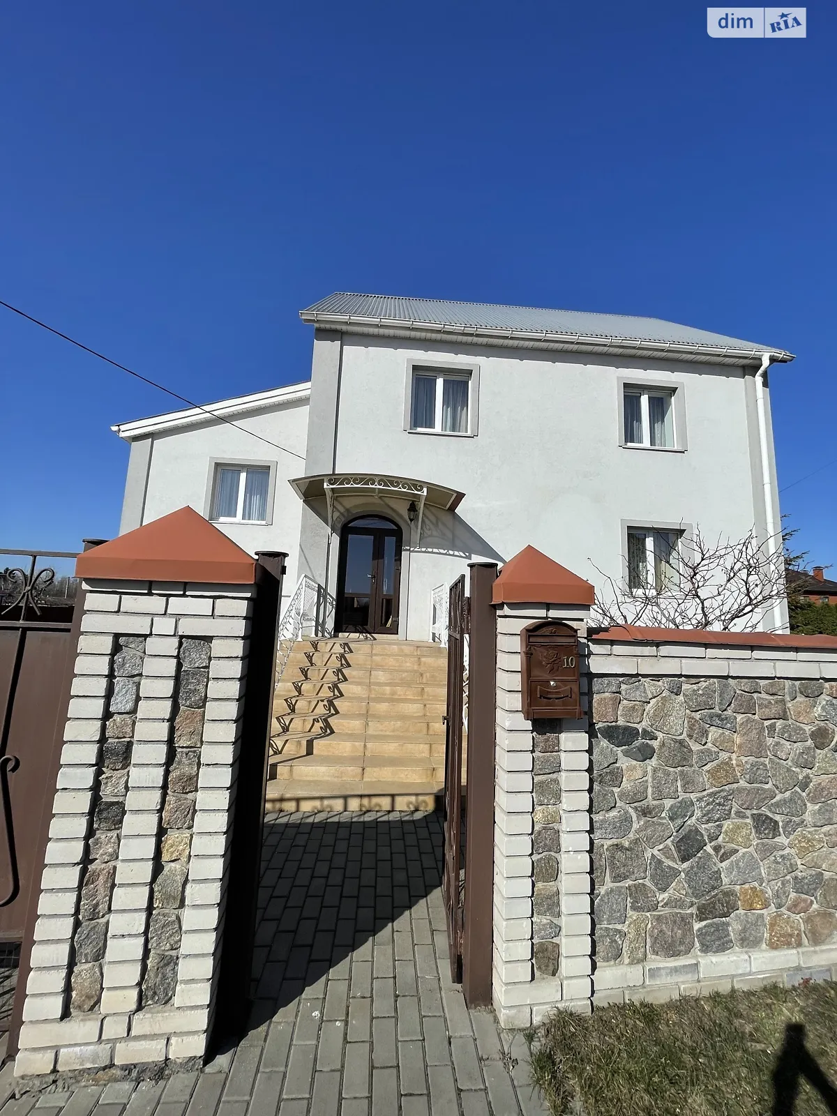 Продается дом на 2 этажа 125.5 кв. м с беседкой, цена: 175000 $ - фото 1