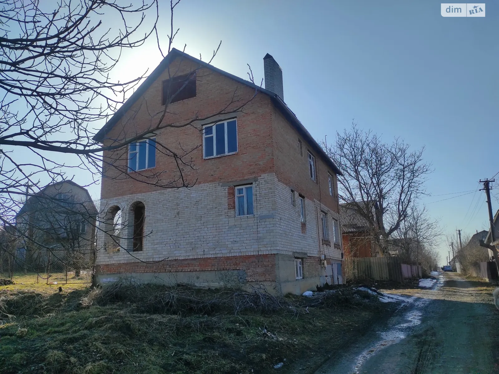 Продається будинок 2 поверховий 216.2 кв. м з ділянкою, цена: 70000 $ - фото 1