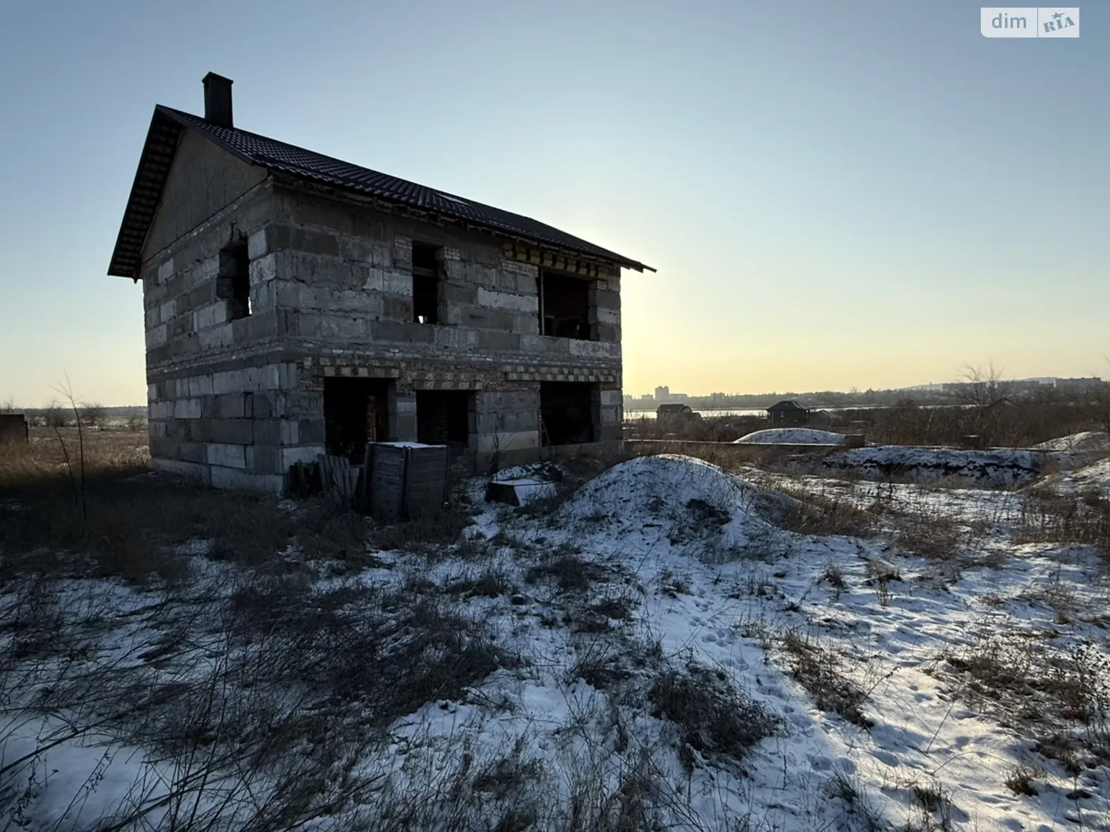 Продается дом на 2 этажа 240 кв. м с верандой, цена: 55000 $ - фото 1