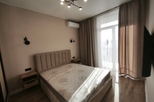 Продаж квартири, Ужгород, р‑н. Промисловий, Загорська вулиця, буд. 162