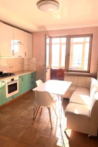 Довгострокова оренда квартири, Львів, р‑н. Замарстинів, Гетьмана Івана Мазепи вулиця