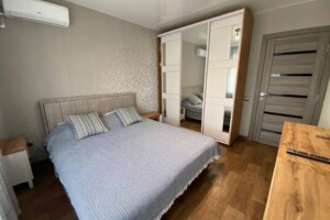 Довгострокова оренда квартири, Дніпропетровська, Кривий Ріг, р‑н. Центрально-Міський, Українська вулиця, буд. 55