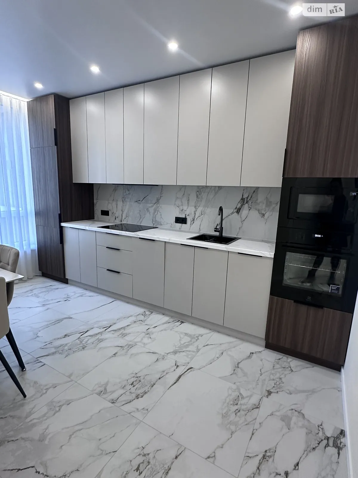 Продается 1-комнатная квартира 39 кв. м в Ивано-Франковске, ул. Вовчинецька, 223А - фото 1