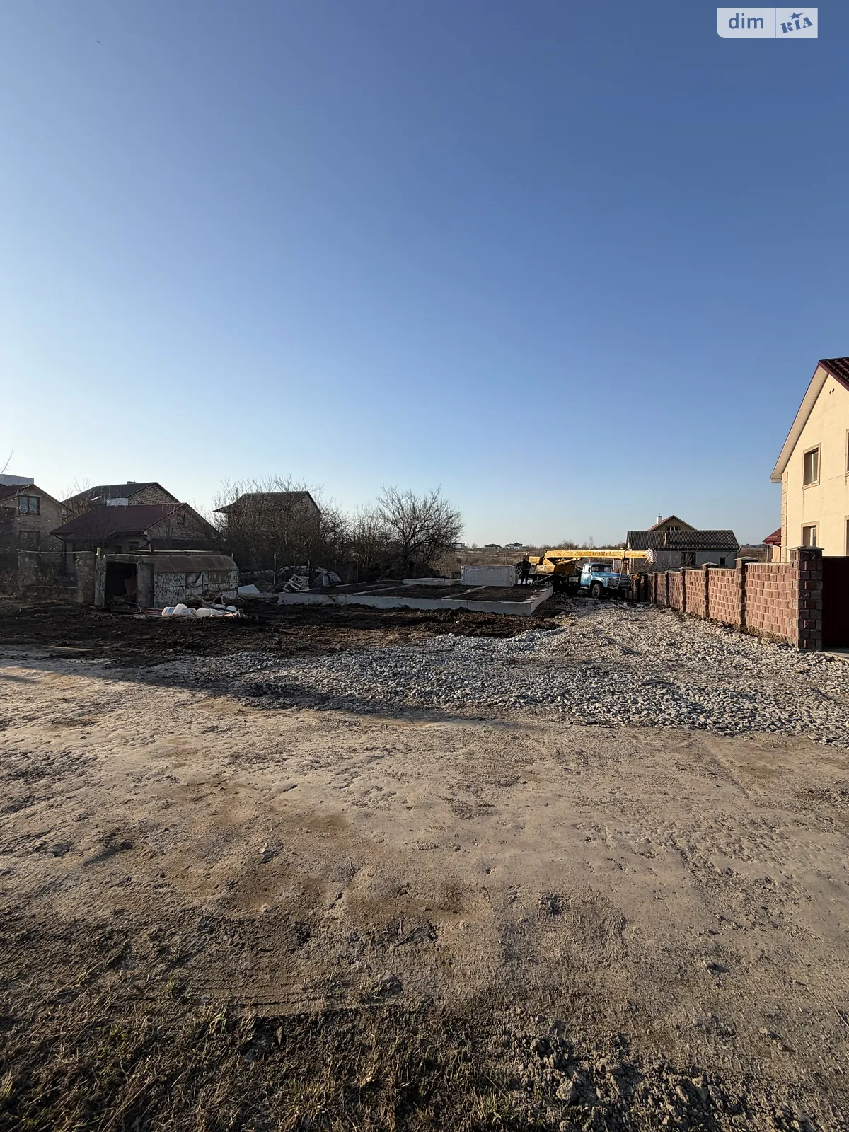 Продается одноэтажный дом 111 кв. м с гаражом, цена: 90000 $ - фото 1