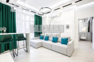 Долгосрочная аренда квартиры, Киев, р‑н. Черная Гора, Андрея Верхогляда (Драгомирова) улица, дом 15Б