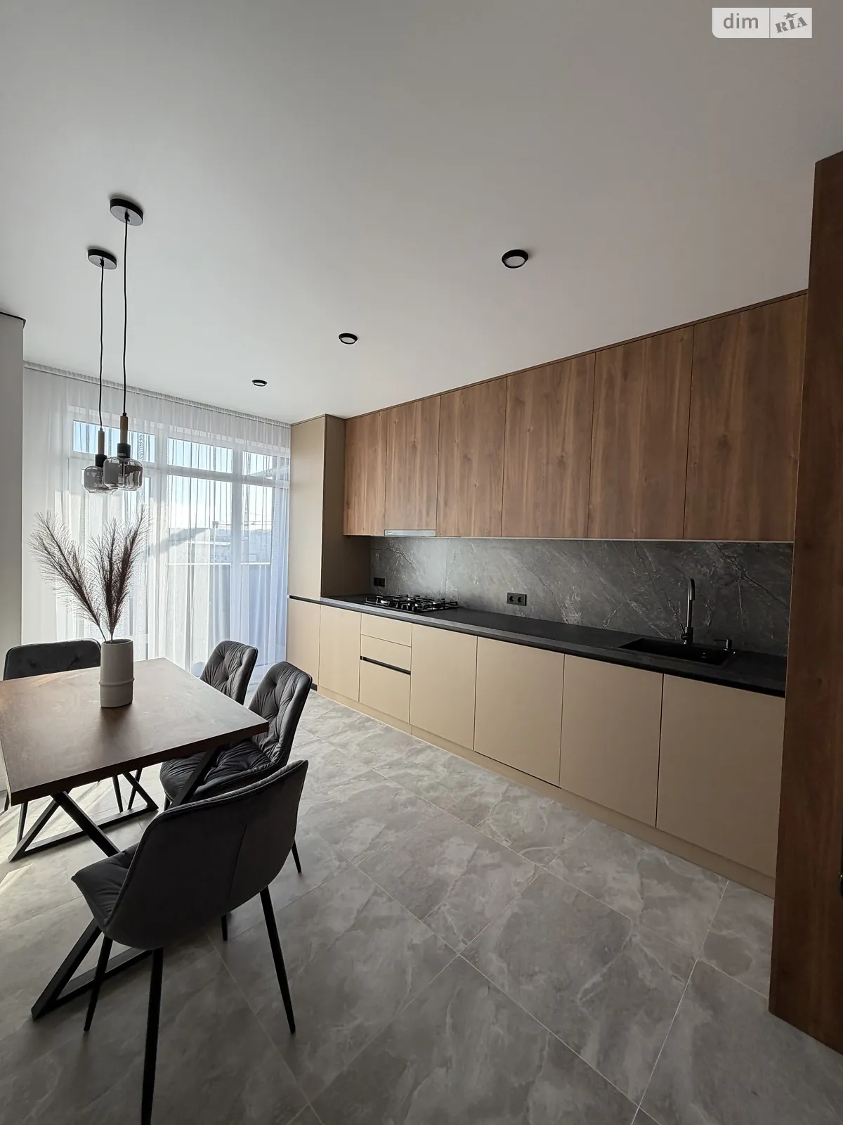 1-комнатная квартира 47 кв. м в Тернополе, ул. Торговица(Живова Анатолия), 19 - фото 1