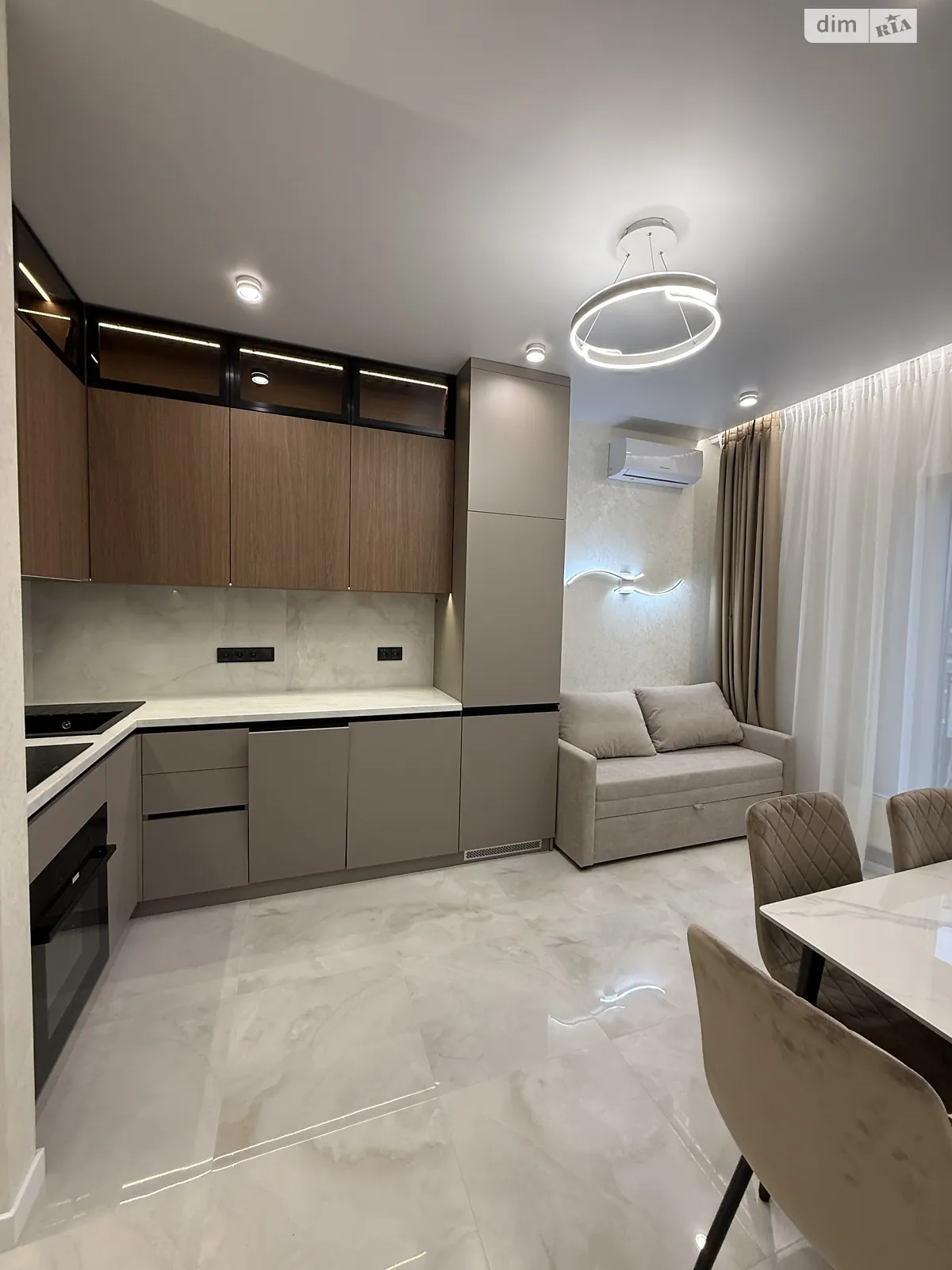 Продается 1-комнатная квартира 40.9 кв. м в Одессе, ул. Краснова - фото 1