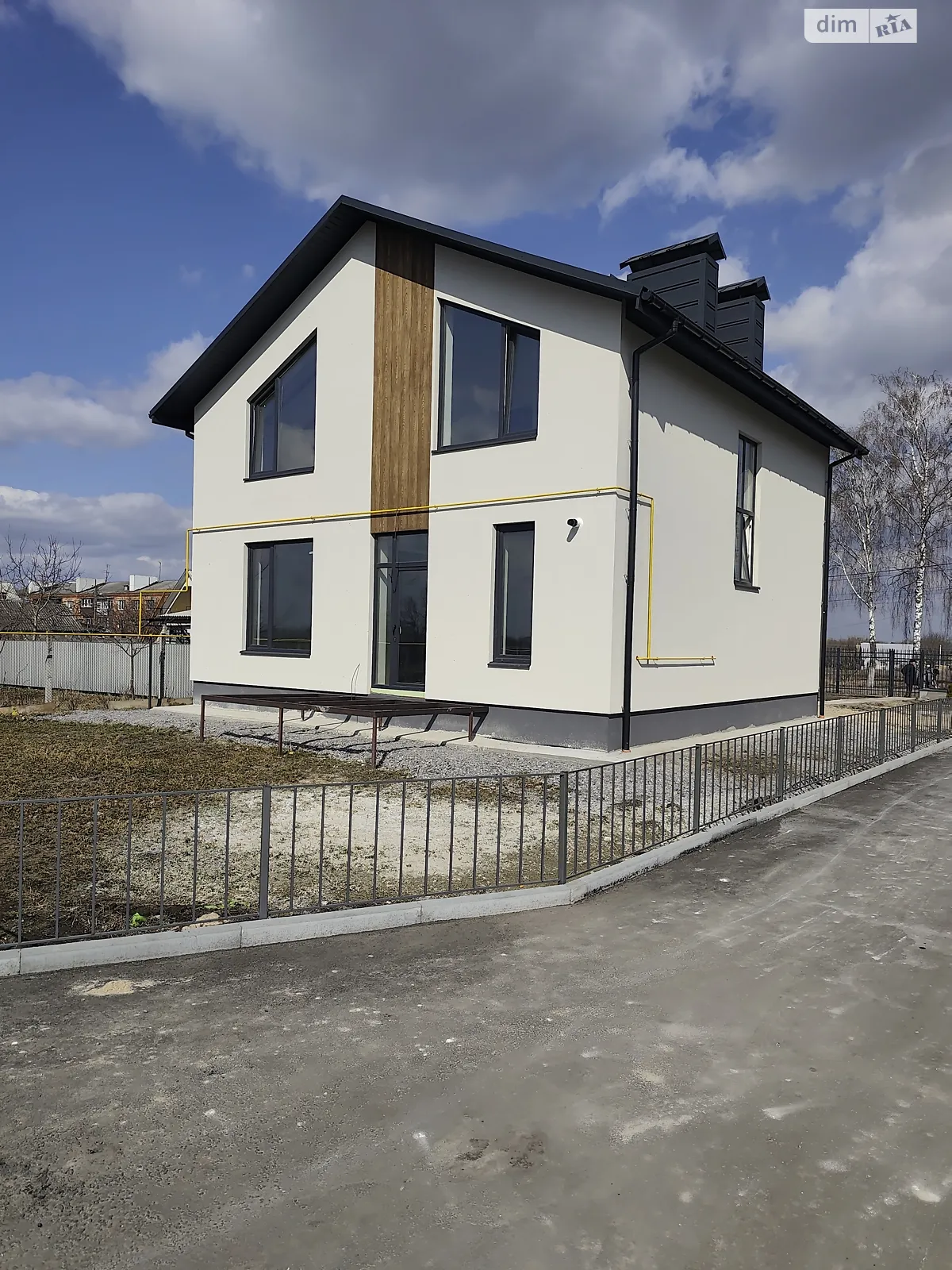 Продается дом на 2 этажа 140 кв. м с камином, цена: 170000 $ - фото 1