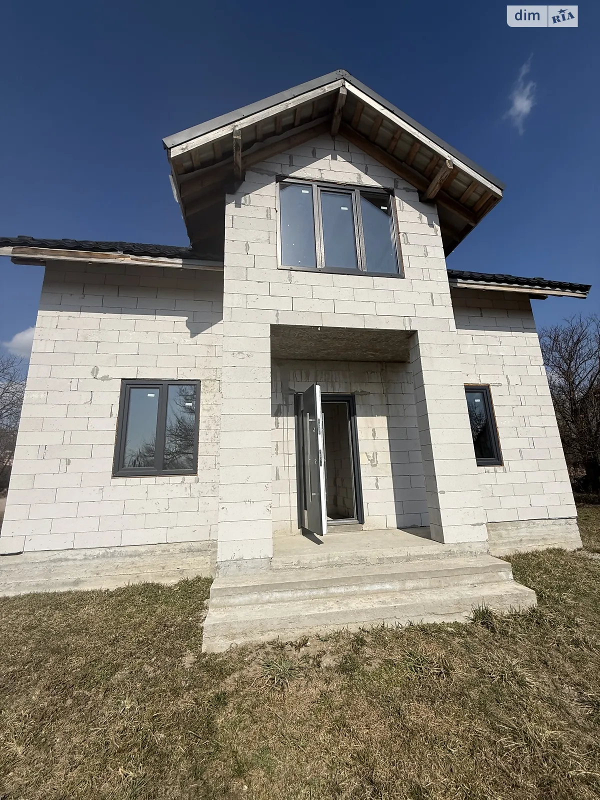 Продается дом на 2 этажа 176 кв. м с верандой, цена: 78000 $ - фото 1