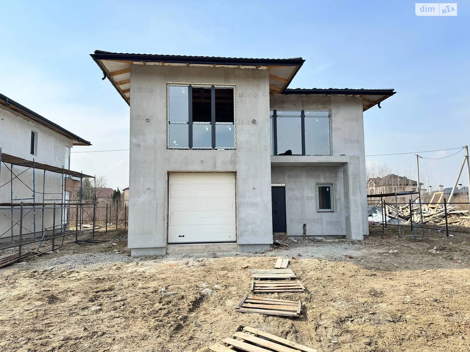 Продается дом на 2 этажа 188 кв. м с террасой, цена: 250000 $ - фото 1