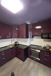 Продажа квартиры, Харьков, р‑н. ХТЗ, ст.м. Индустриальная, Мира улица, дом 11А