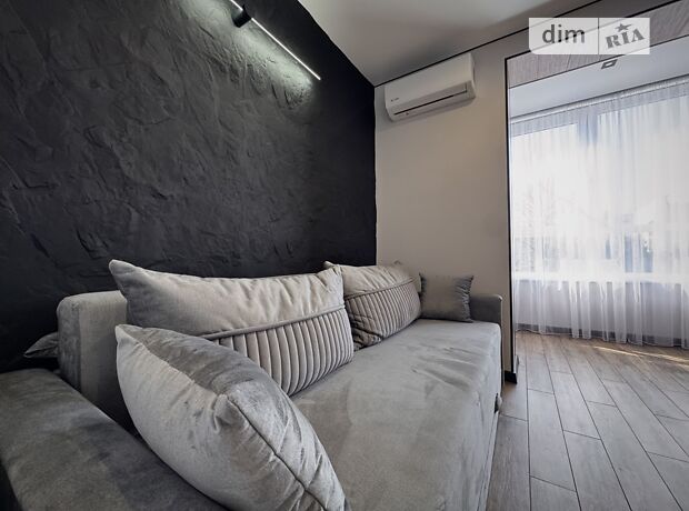 Житомир, Богунський, вул. Євгена Рихліка, 13