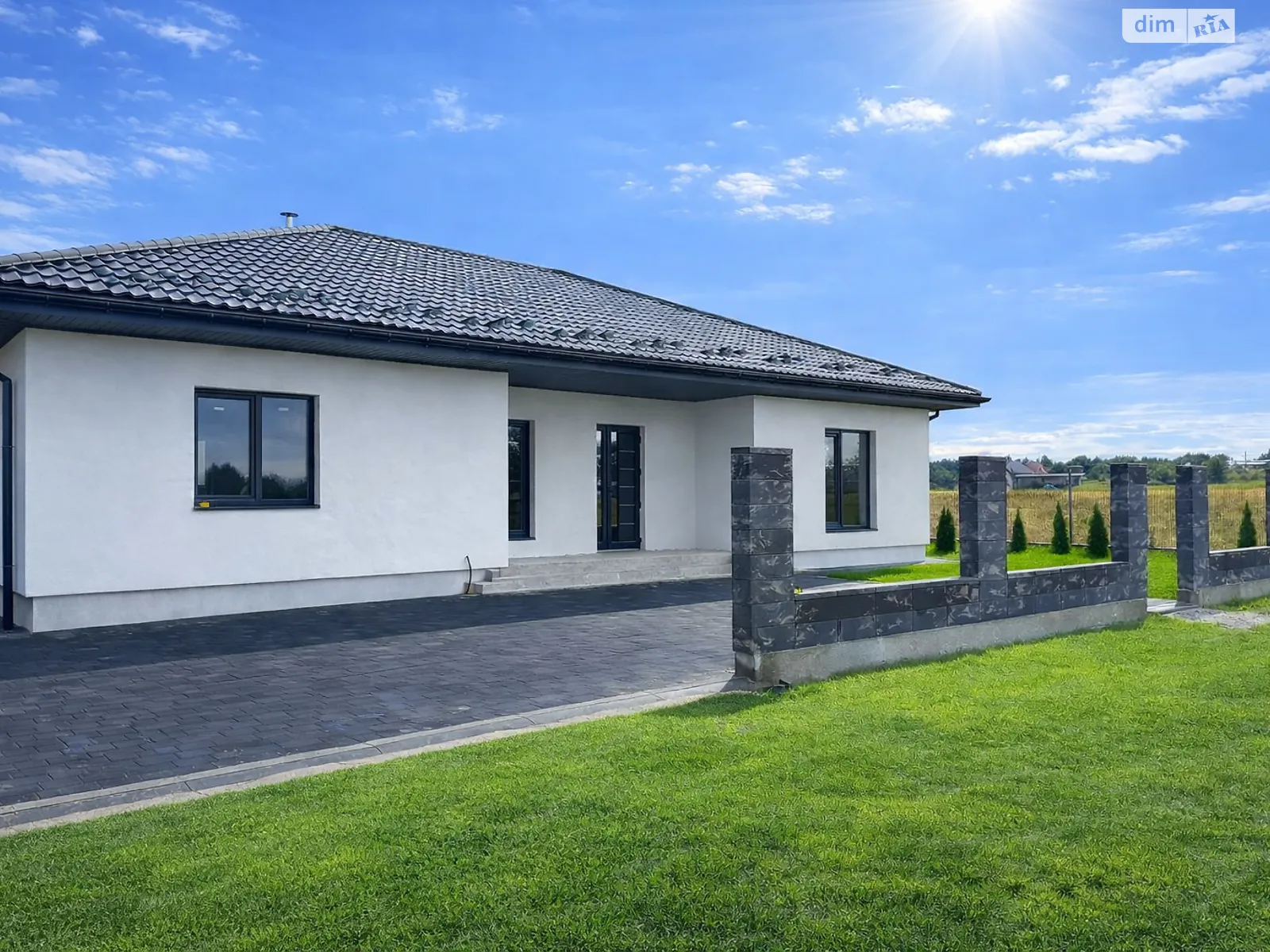 Продается одноэтажный дом 123.4 кв. м с мансардой, цена: 135000 $ - фото 1