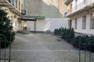 Продаж квартири, Львів, р‑н. Центр, Лепкого Богдана вулиця