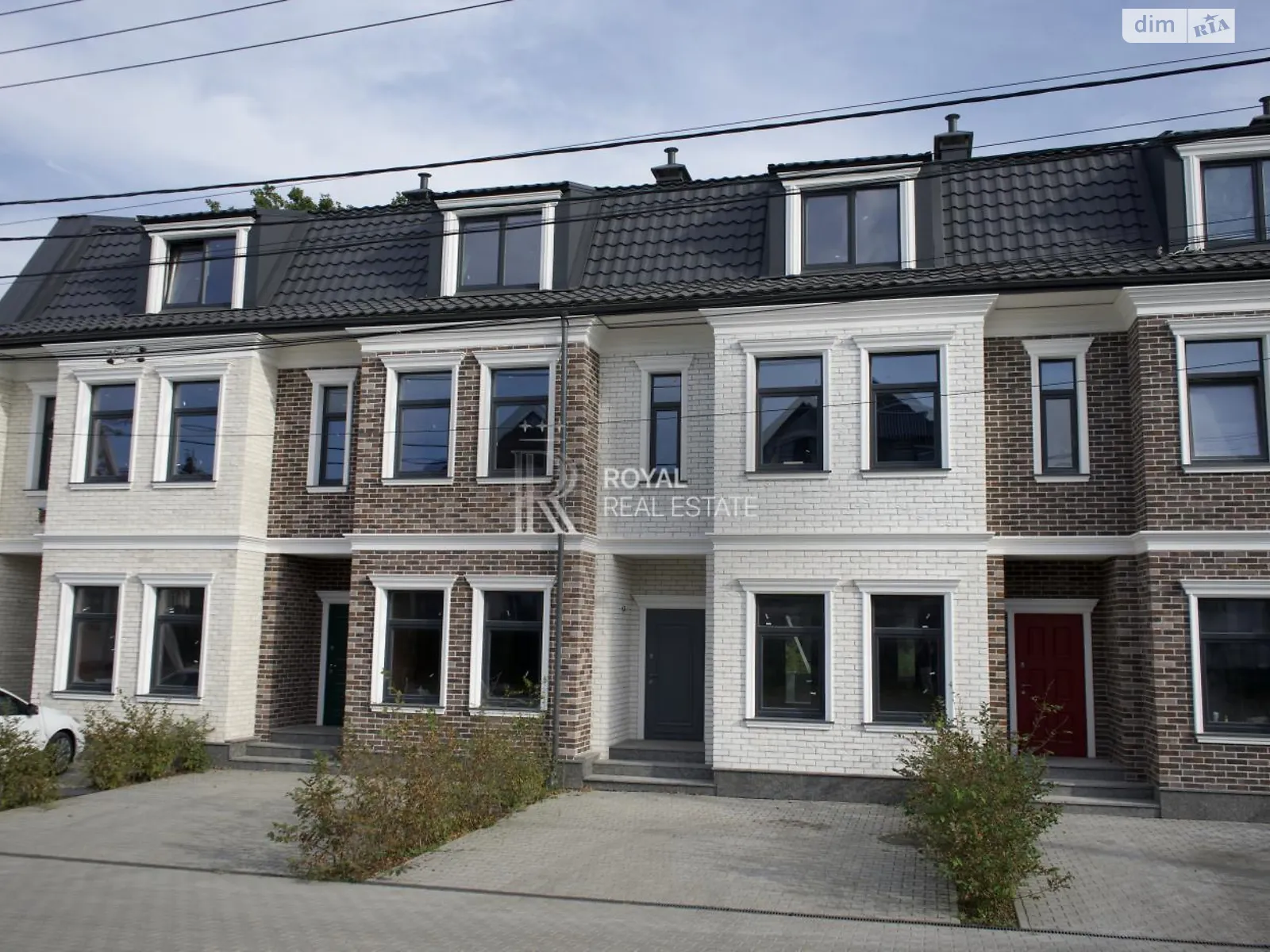 Продается дом на 2 этажа 125.8 кв. м с садом, цена: 115000 $ - фото 1