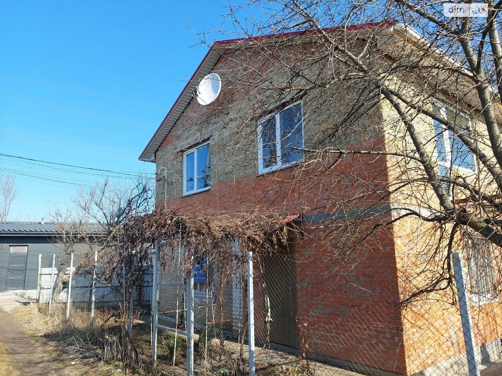 Продается дом на 2 этажа 64 кв. м с камином, цена: 55000 $ - фото 1