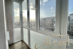 Продаж квартири, Запоріжжя, р‑н. Вознесенівський (Орджонікідзевський), Незалежної України вулиця, буд. 80