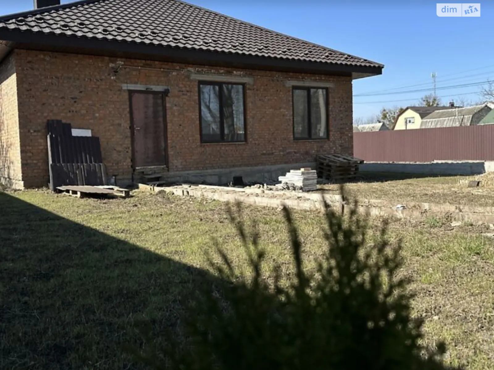 Продается одноэтажный дом 120 кв. м с садом, цена: 100000 $ - фото 1