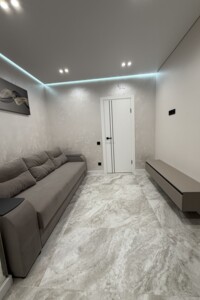 Продаж квартири, Івано-Франківськ, р‑н. Рінь, Героїв Миколаєва (Сєченова) вулиця, буд. 129А корпус 8