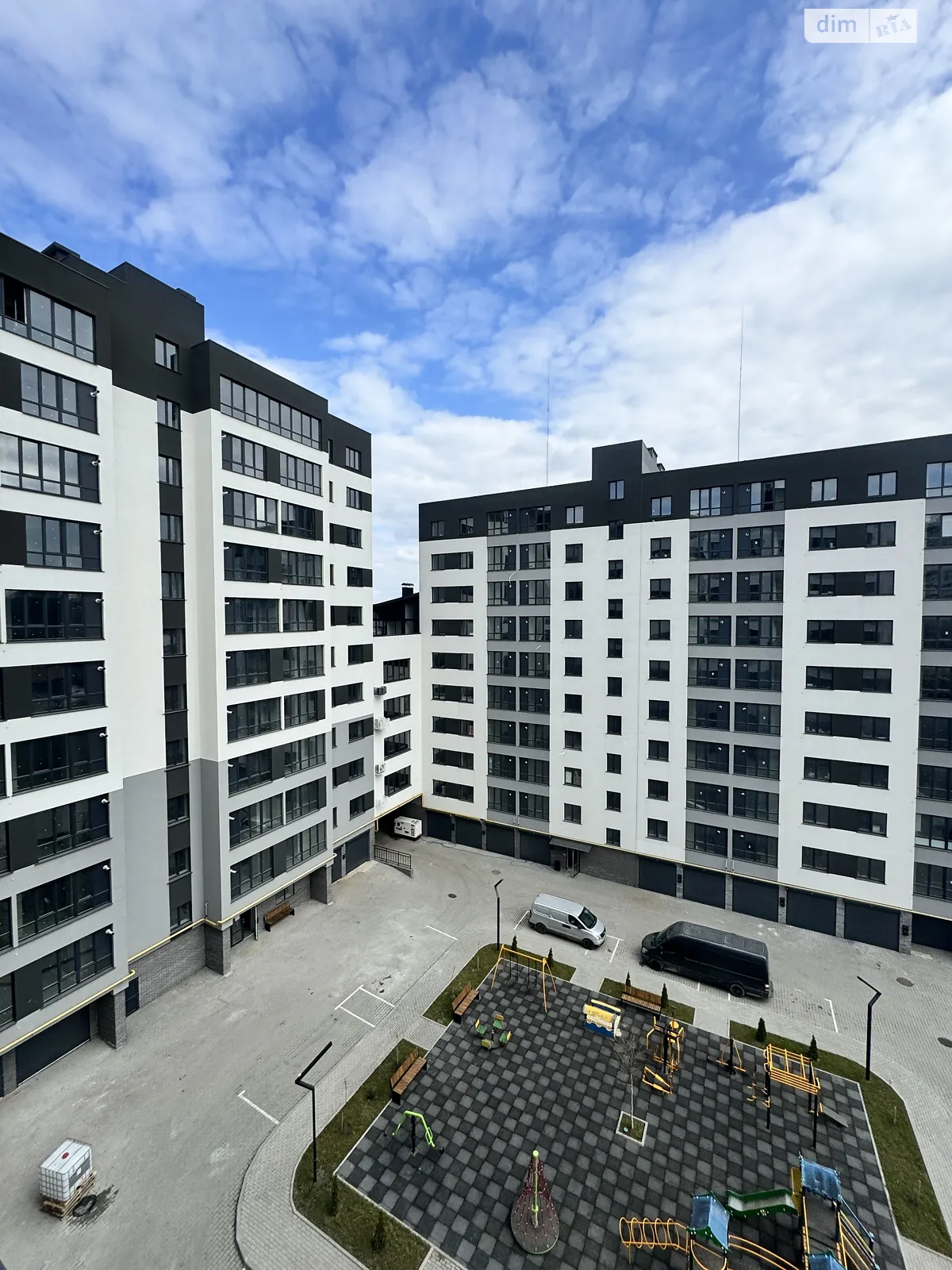 Продається 2-кімнатна квартира 70 кв. м у Хмельницькому, вул. Озерна - фото 1