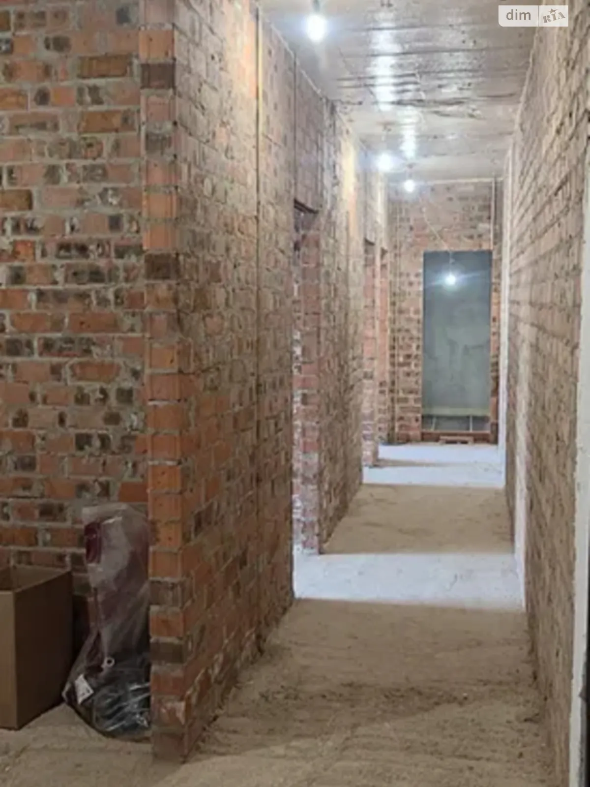 Продается 3-комнатная квартира 91 кв. м в Самборе, ул. Водная - фото 1