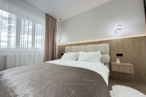 Продажа квартиры, Ивано-Франковск, р‑н. Центр, Высочана Семена улица