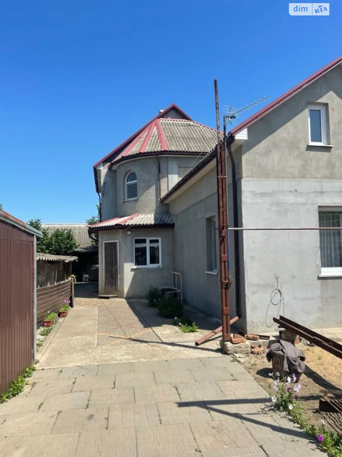 Продается дом на 2 этажа 134.2 кв. м с участком, цена: 70000 $ - фото 1