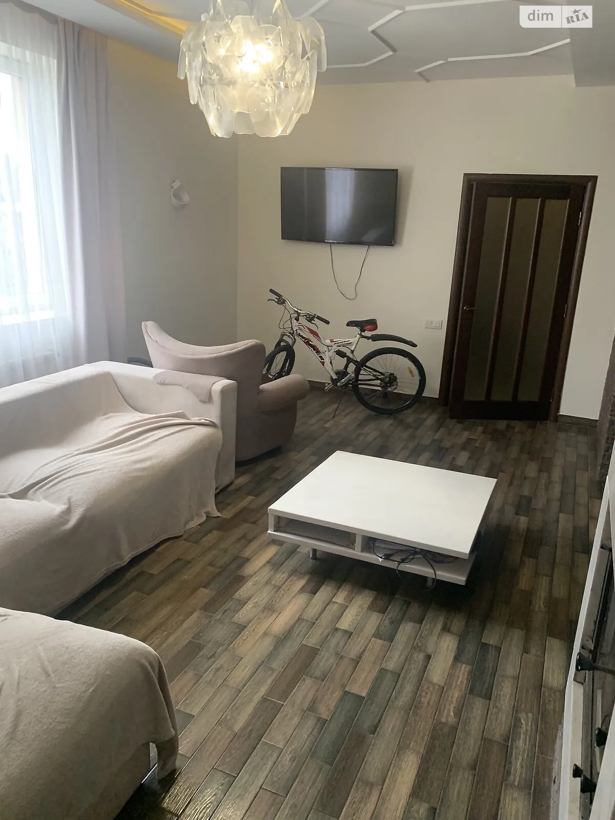 Продается дом на 2 этажа 187 кв. м с камином, цена: 225000 $ - фото 1