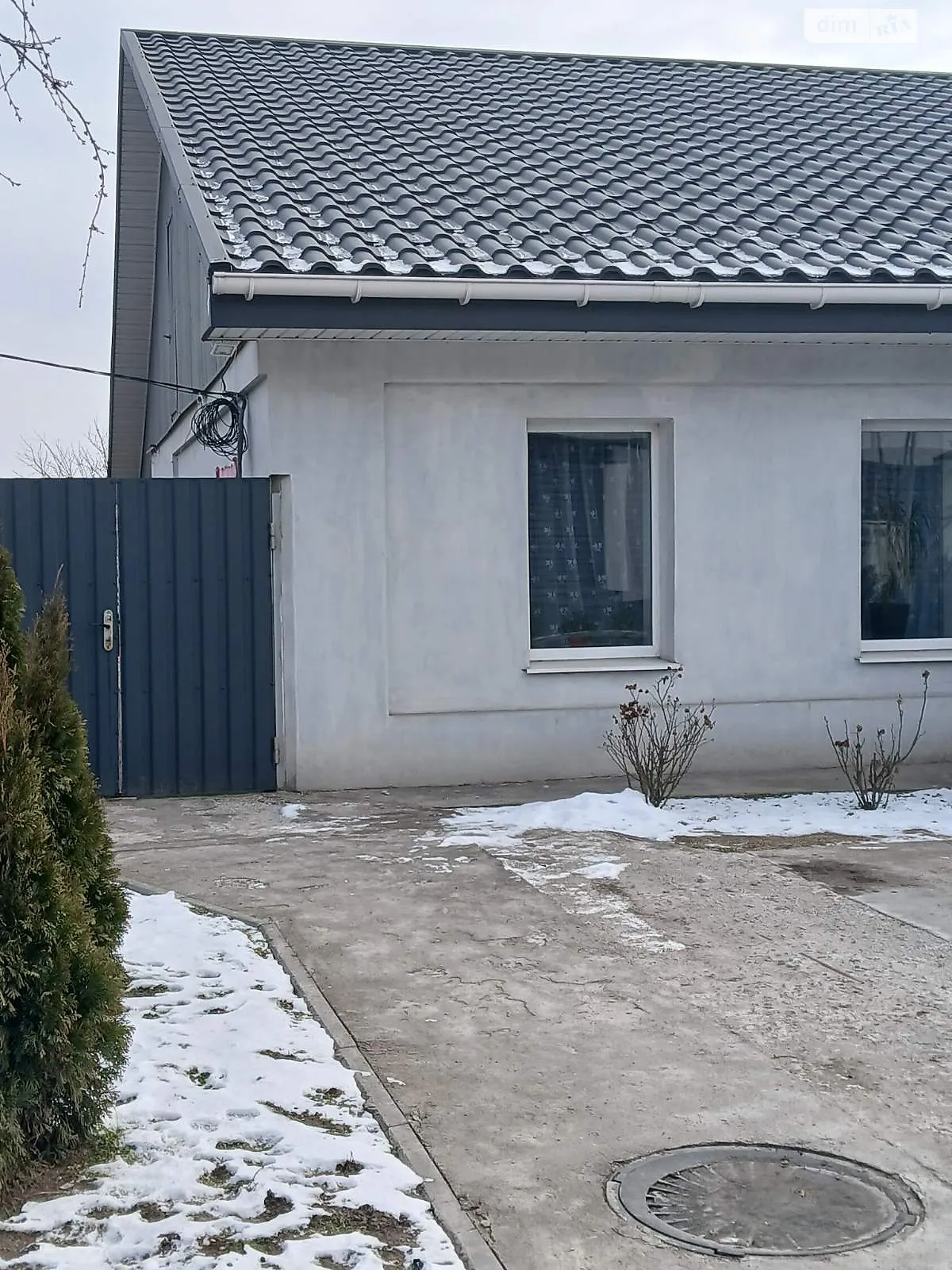 Продается часть дома 50 кв. м с гаражом, цена: 50000 $ - фото 1