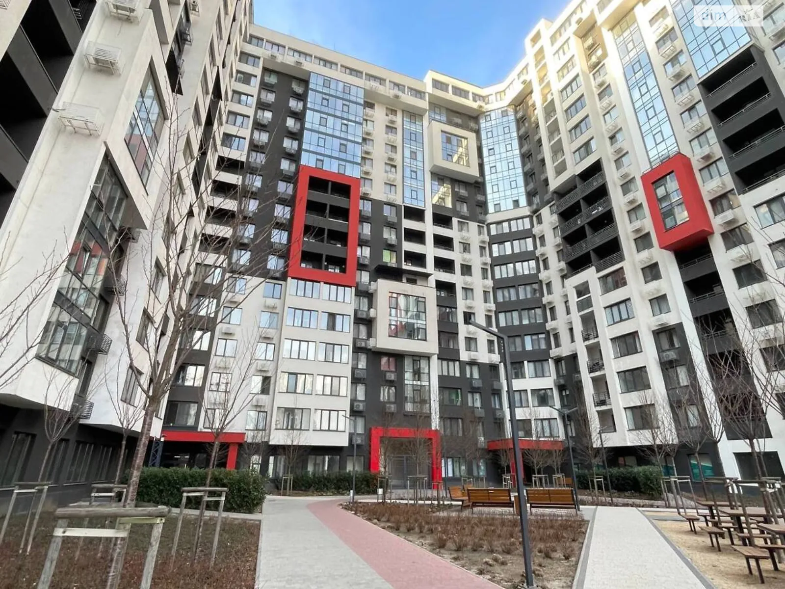 Продается 2-комнатная квартира 94.9 кв. м в Лиманке, ул. Спортивная, 3/2 КОРПУС 2 - фото 1