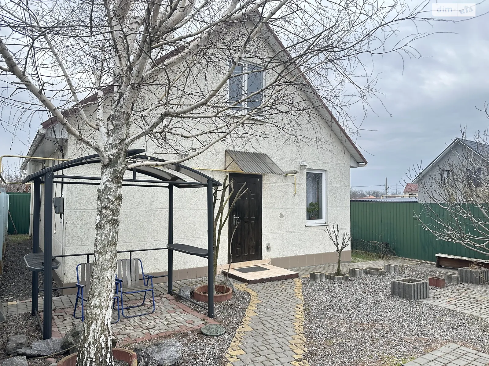 Продается дом на 2 этажа 120 кв. м с садом, цена: 67000 $ - фото 1