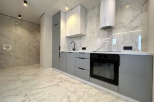 Продаж квартири, Івано-Франківськ, р‑н. Центр, Бандери Степана (Куйбишева) вулиця, буд. 77Б